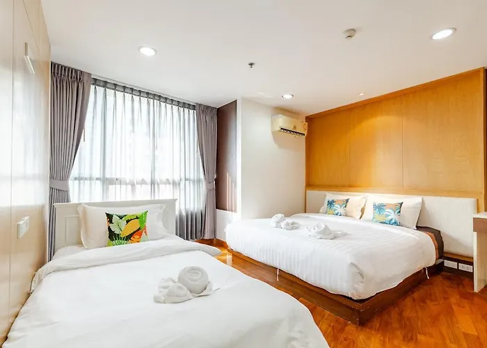 Apartment 2br, Good View, Bts Chitlom, Bkk *