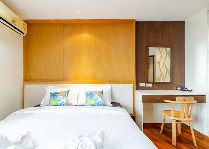 2br, Good View, Bts Chitlom, Bkk Apartment *