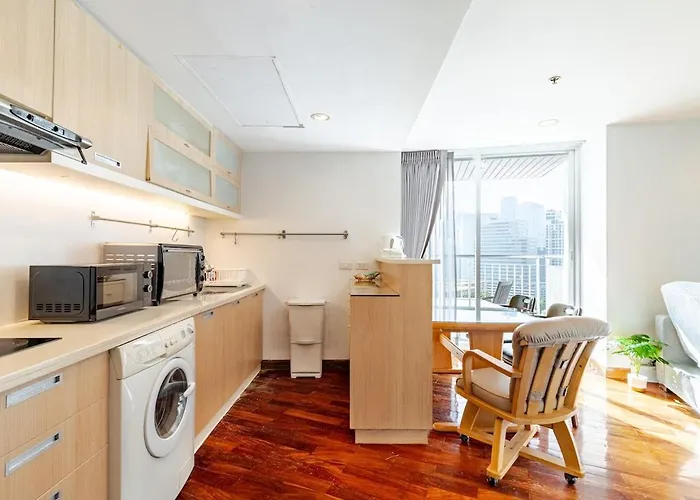 2br, Good View, Bts Chitlom, Bkk Apartment *